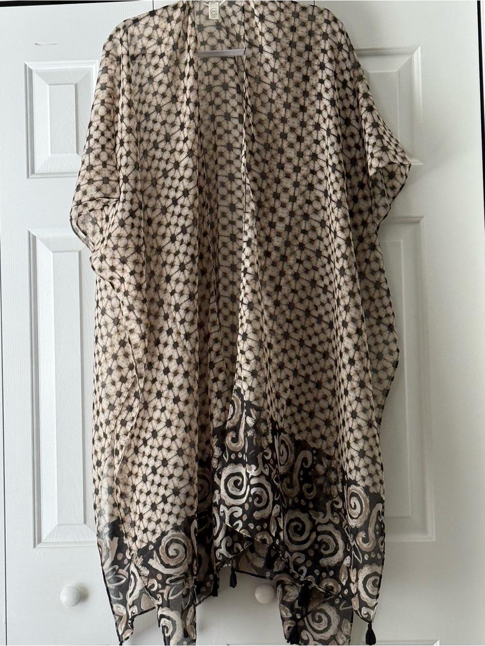 Cato Lightweight Beige & Black Patterned Kimono Cover-Up